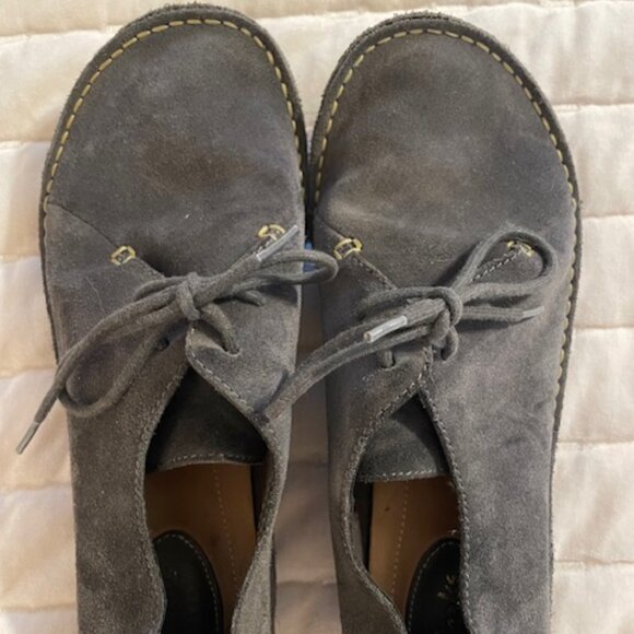 Clark's Artisan Janey Mae Suede Shoes - Picture 1 of 3